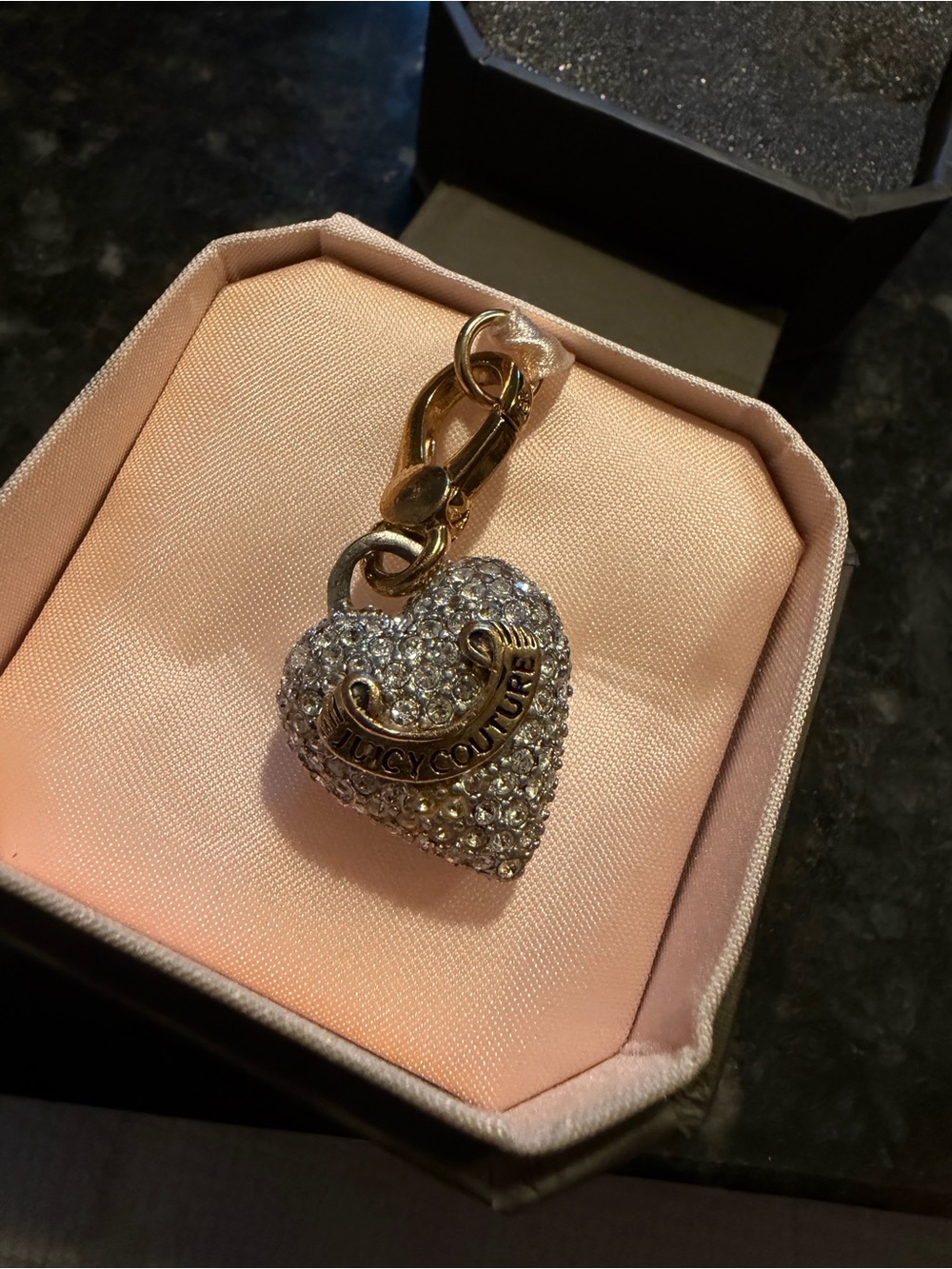 Vintage Juicy Couture Charm Bracelet + 5 Retired Charms & Original Box- Rare Y2K - Picture 8 of 11